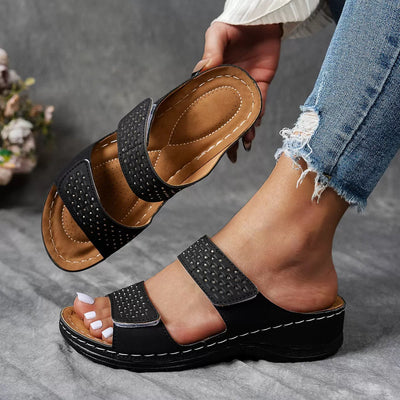 Ortholuxe™ – Atmungsaktive Orthopädische Slip-In Sandalen für Damen