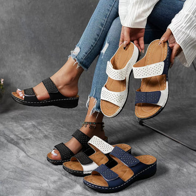 Ortholuxe™ – Atmungsaktive Orthopädische Slip-In Sandalen für Damen