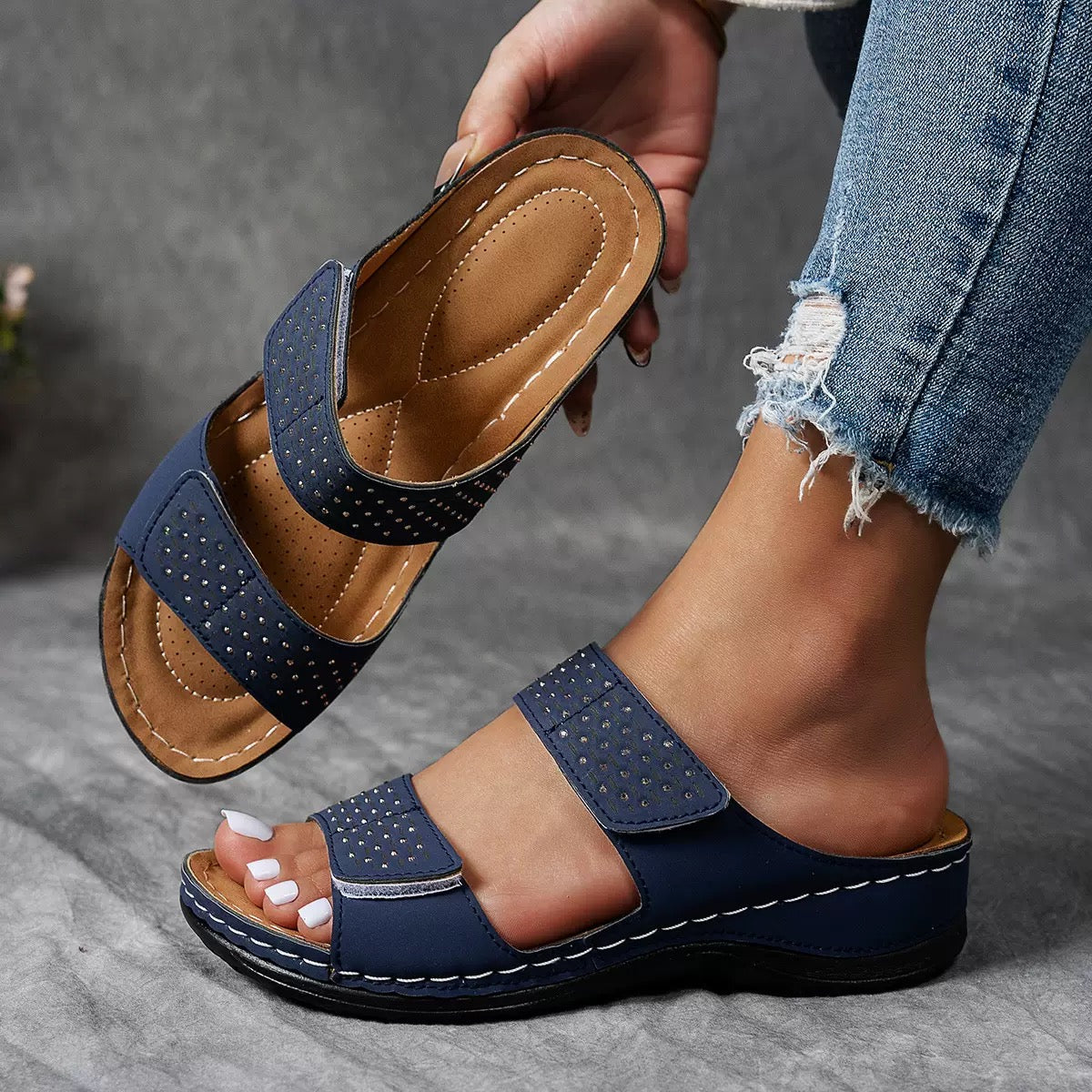 Ortholuxe™ – Atmungsaktive Orthopädische Slip-In Sandalen für Damen